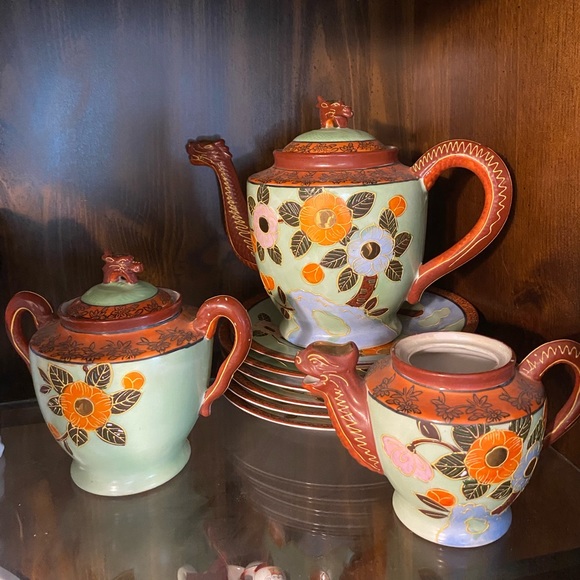 Japanese Serving Set - Picture 1 of 2